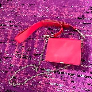 Crossbody rag and bone bag %100 calfskin leather. Great condition. Gently worn